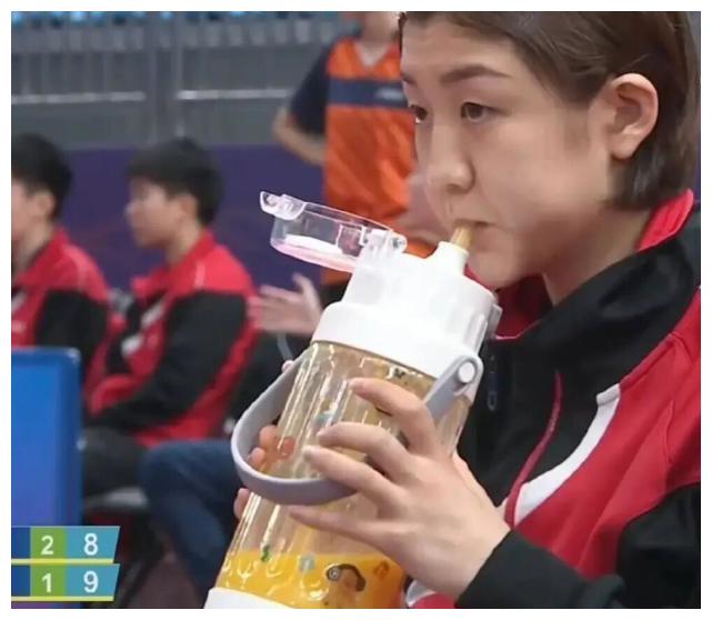 就是剃你光头!国乒比赛出现罕见的11:0,00后小将坚决不给面子休闲区蓝鸢梦想 - Www.slyday.coM 就是剃你光头!国乒比赛出现罕见的11:0,00后小将坚决不给面子休闲区蓝鸢梦想 - Www.slyday.coM