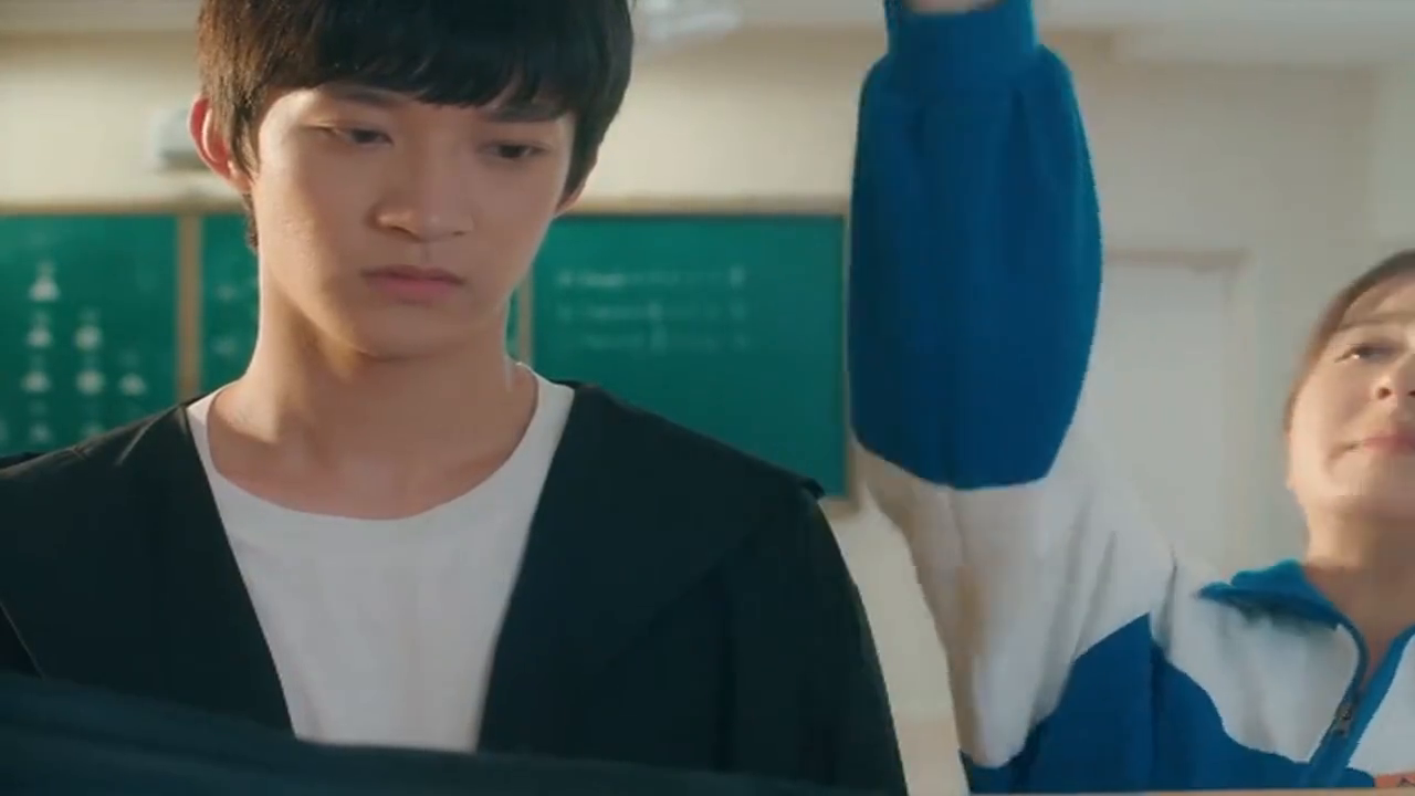 陈桉哥哥,你是不是有什么心事啊.