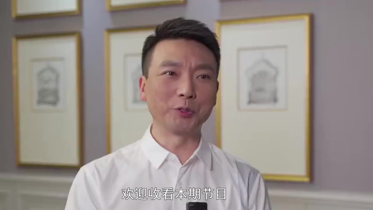 央视著名主持人康辉,隐婚18年,万万想到妻子是我们熟悉的她