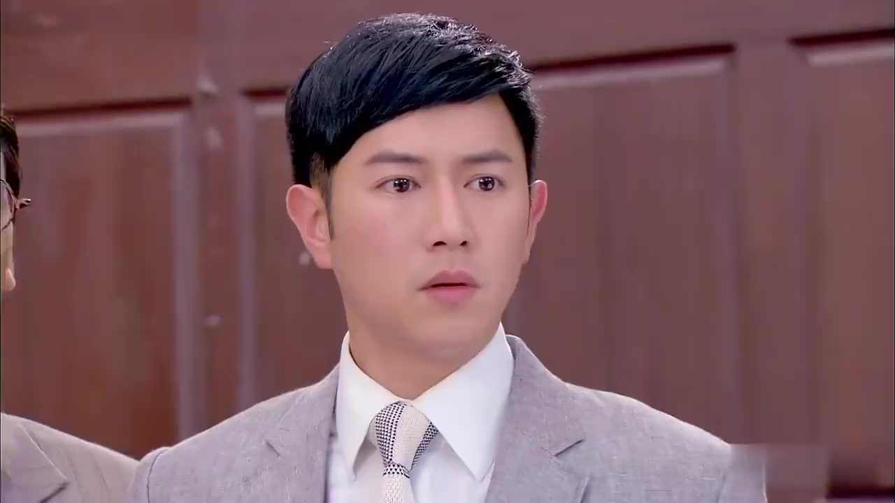 烽火佳人:周霆琛警告杜允唐,不要辜负佟毓婉,不料惹怒杜允唐