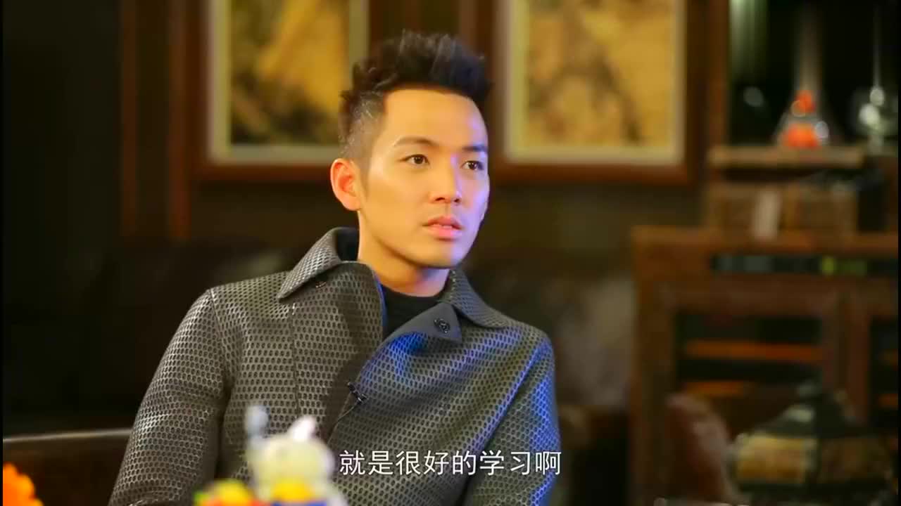 星月私房话:谈到和李小冉演戏,钟汉良称俩人演戏前会有沟通