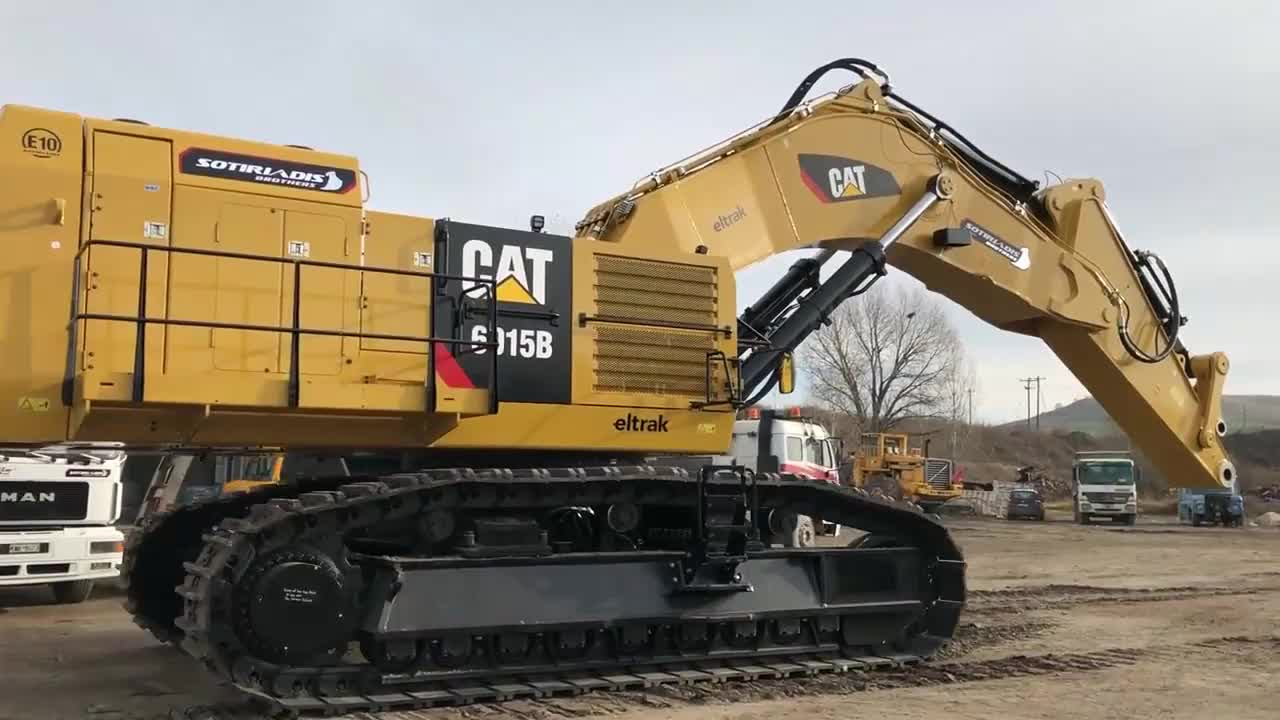 cat 6015b挖掘机装配铲斗