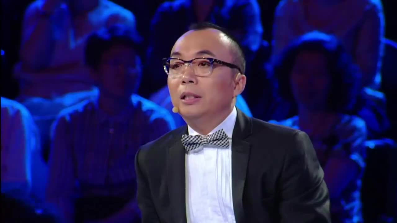 方俊表示刘畅和孙富博在各有特色都情况下,各有失误,看糊涂了