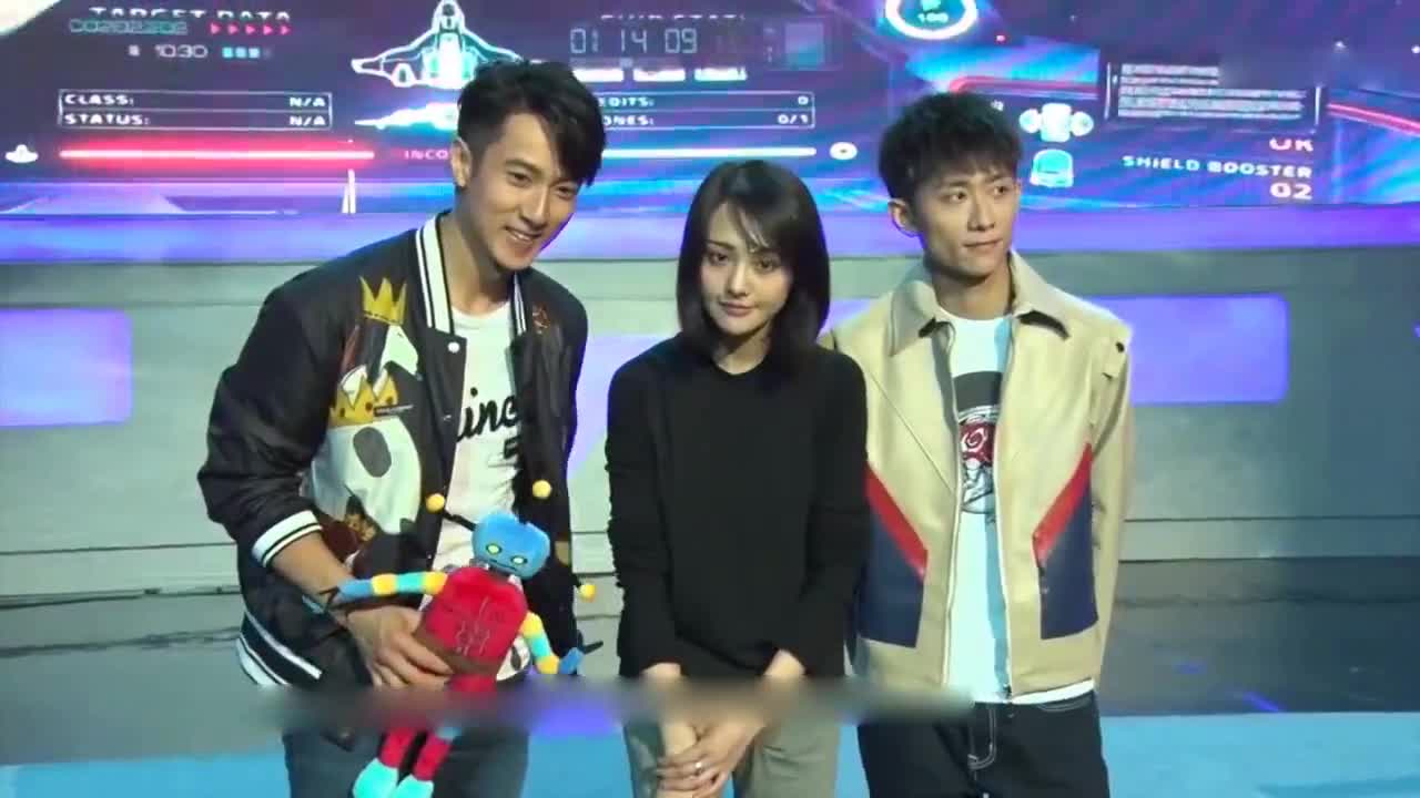 56 00:56 为您推荐: 贾乃亮成史上第一位自己给自己颁奖的演员,郑爽的