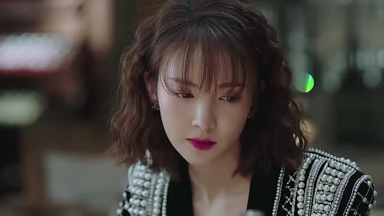 我们都要好好的:艾丽莎逼胡楠把喵先生版权给向前,真是太费心!