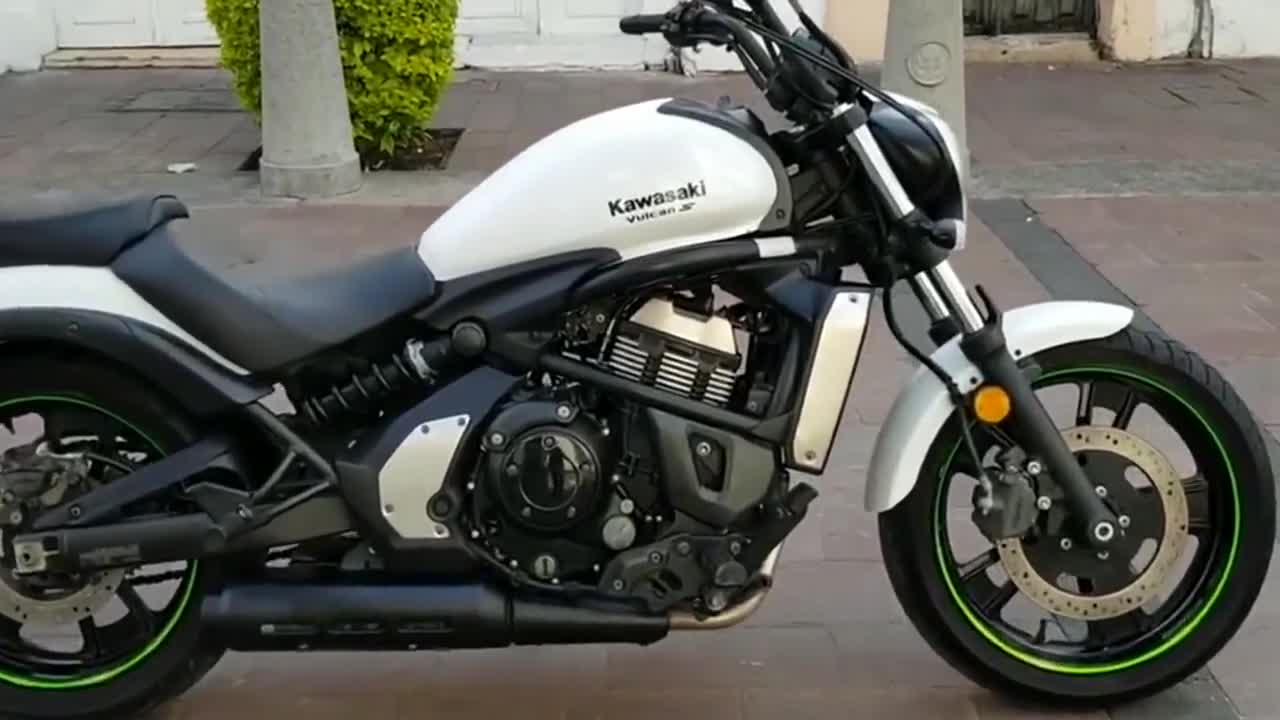 机车摩托:川崎火神650细节展示,国内有售,和哈雷比比怎样?__财经头条