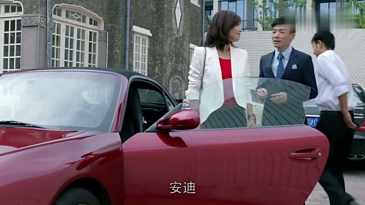 欢乐颂安迪嫌保时捷扎眼要换新车老谭的回答简直在炫富