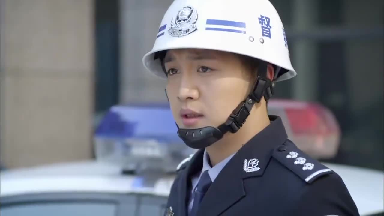 江城警事张言下岗了谁知前男友一句话她立马升职当科长