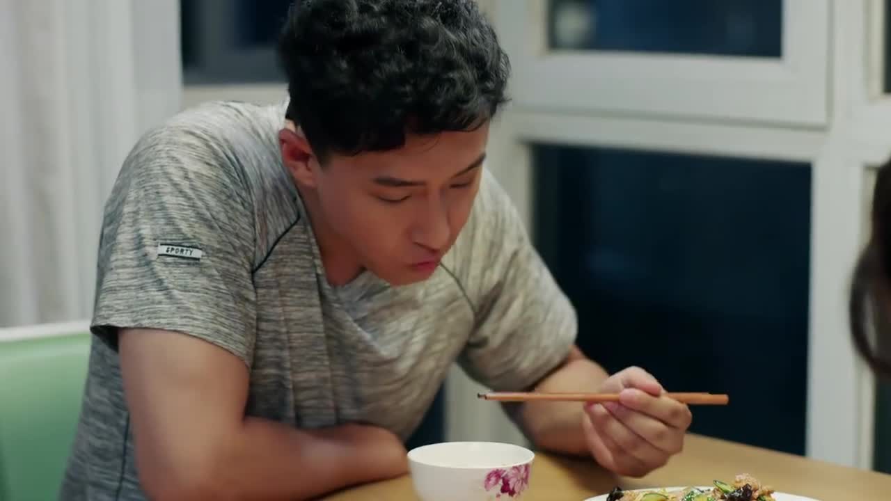 曾海明好奇为什么丁兰非要留在北京北京生活这么苦这么累何必呢