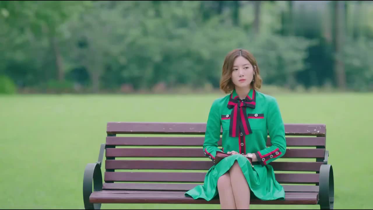 因为遇见你张雨欣向果果炫耀身份果果一句话她瞬间就慌了