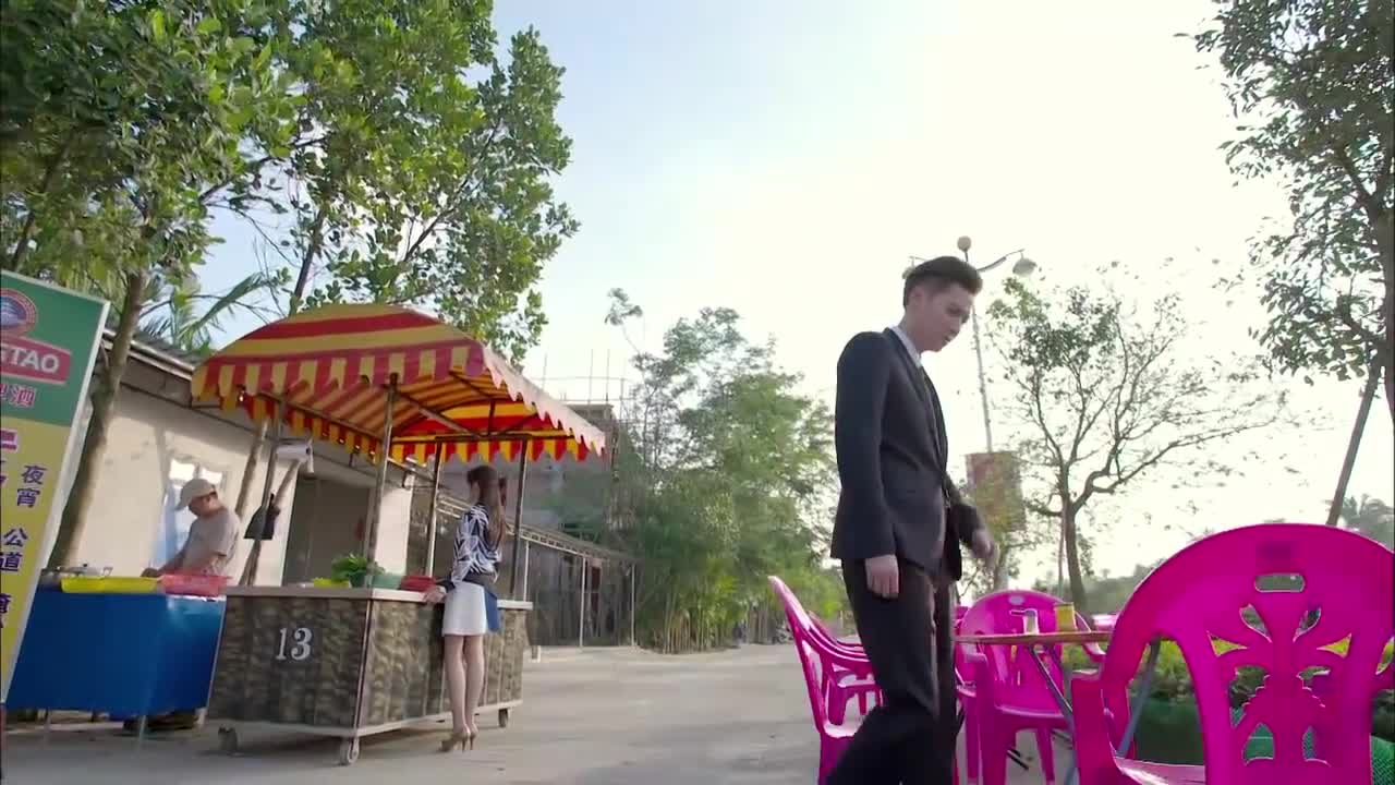 爱来的刚好珊珊假装受伤泼了天朗一身面可恶的女人