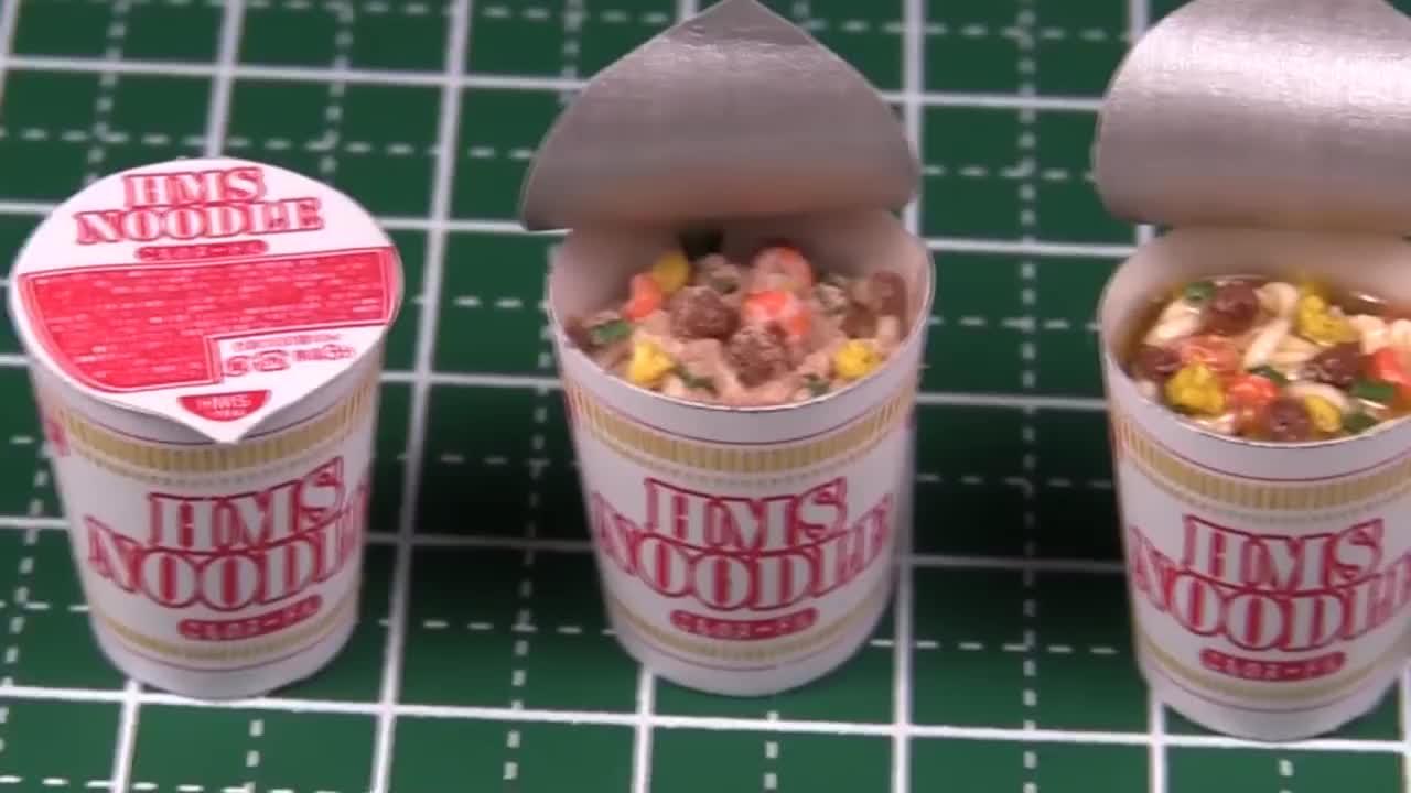 世界上最迷你的泡面比手指还小网友200碗都能吃得下