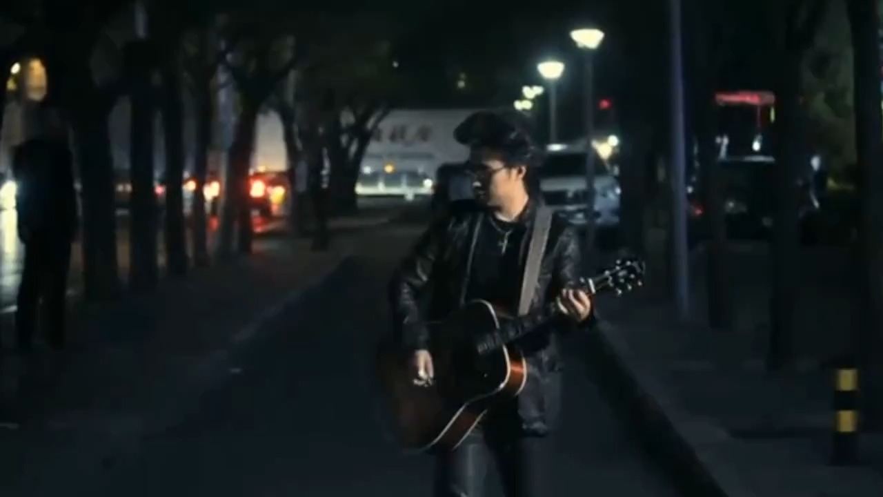 蔡健雅翻唱汪峰的《当我想你的时候》，开口太好听了，惊艳全场