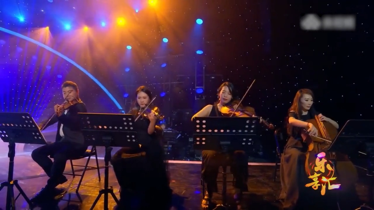 国家队第一美人名不虚传，王紫菲《明月千里寄相思》，美过徐小凤