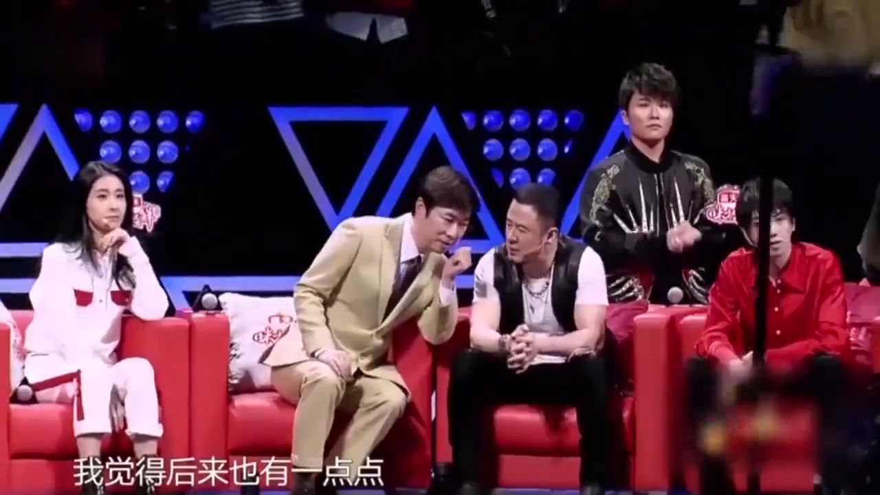 张碧晨 - 最新张碧晨实时滚动快讯,聚合所有张碧晨相关热门新闻快讯_新浪娱乐