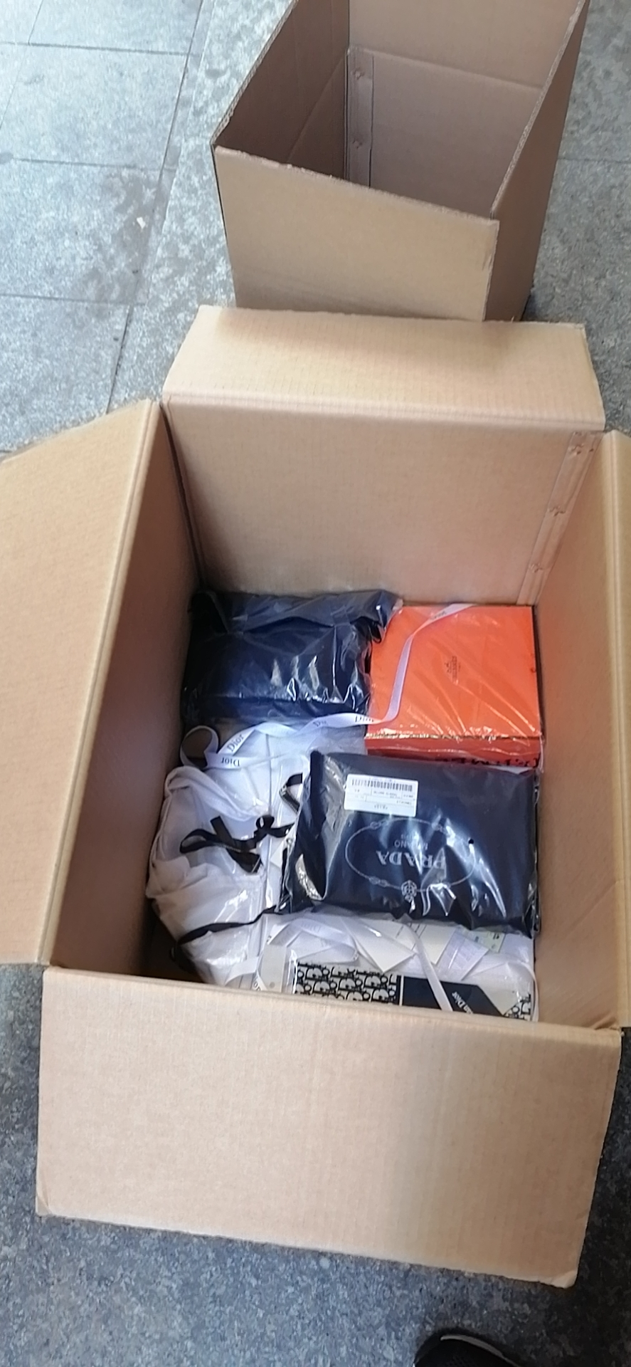 包包邮寄到美国