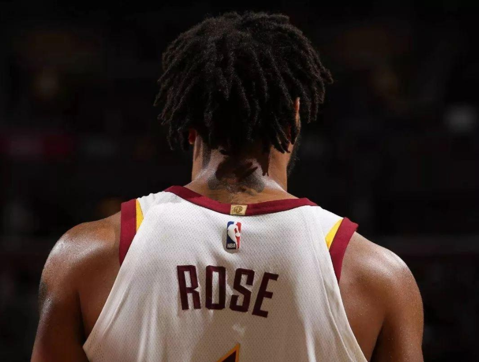 助飞尼克斯队!罗斯加盟后,23战16胜,冲击季后赛更有希望了