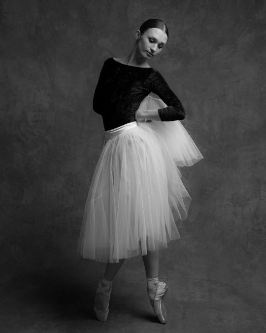 优雅范本挪威摄影师罗尔德的芭蕾舞美女写真