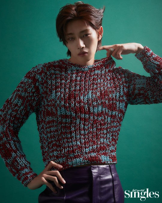 韩国艺人金宰英最新杂志写真曝光