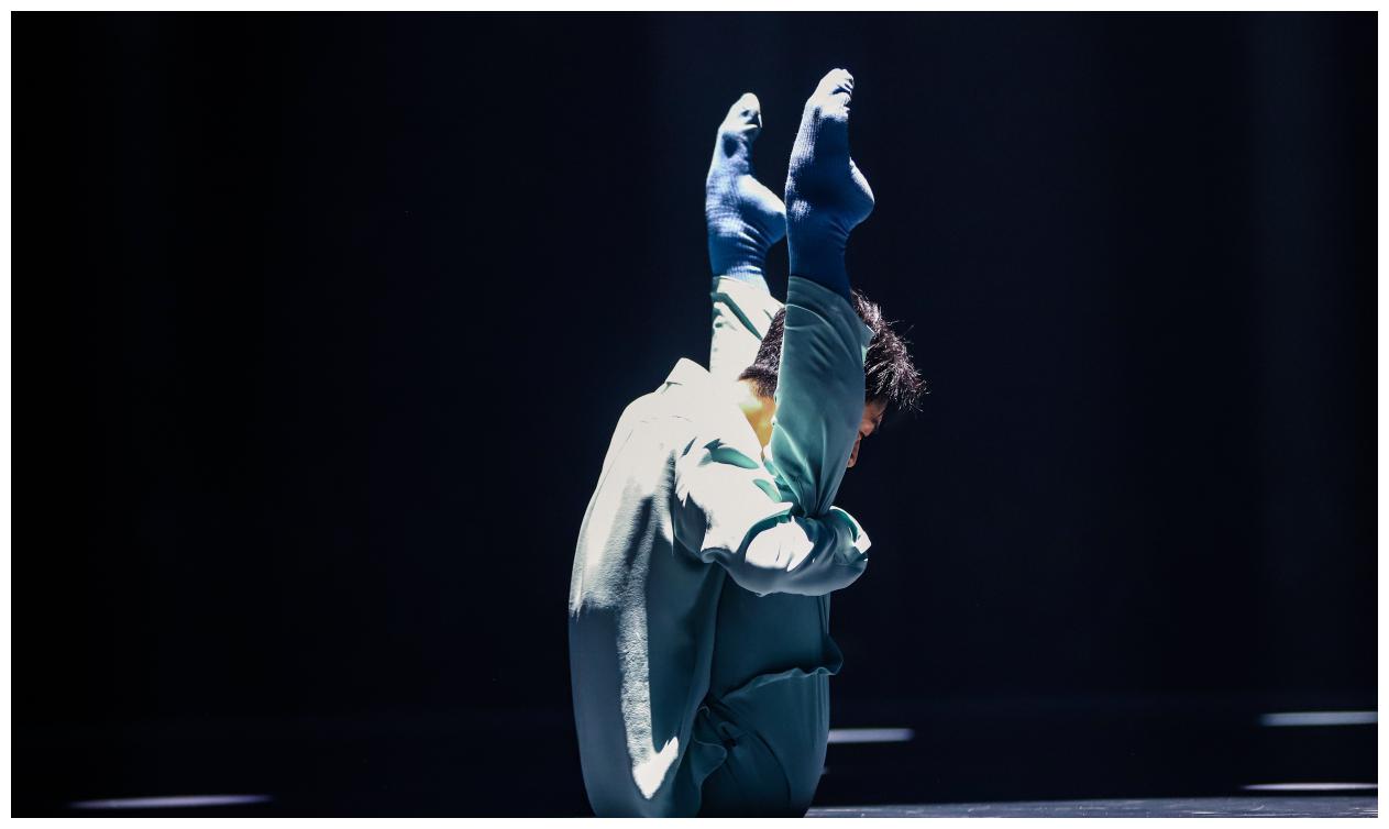 黎星竟是军艺校徽原型舞蹈风暴第二季当队长直呼难