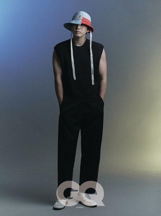 韩国艺人尹继尚最新杂志写真曝光