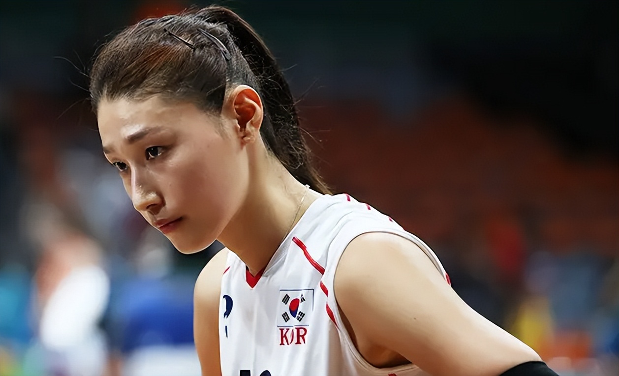 韩国女排5连败垫底,金软景缺席 开除双胞胎,主力重伤