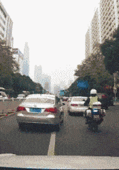 女友新买的裤子非要问我好不好看，我看完顿时感觉好饿啊哈哈哈哈休闲区蓝鸢梦想 - Www.slyday.coM