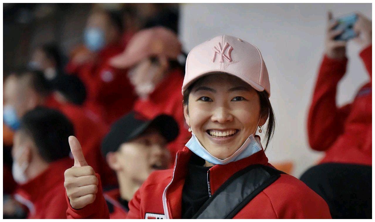 库里祝贺朱婷单场获得46分徐梦桃被朱婷圈成了铁粉