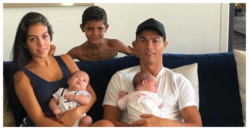 迷你罗母亲身份曝光为c罗生下孩子的服务生最终获得多