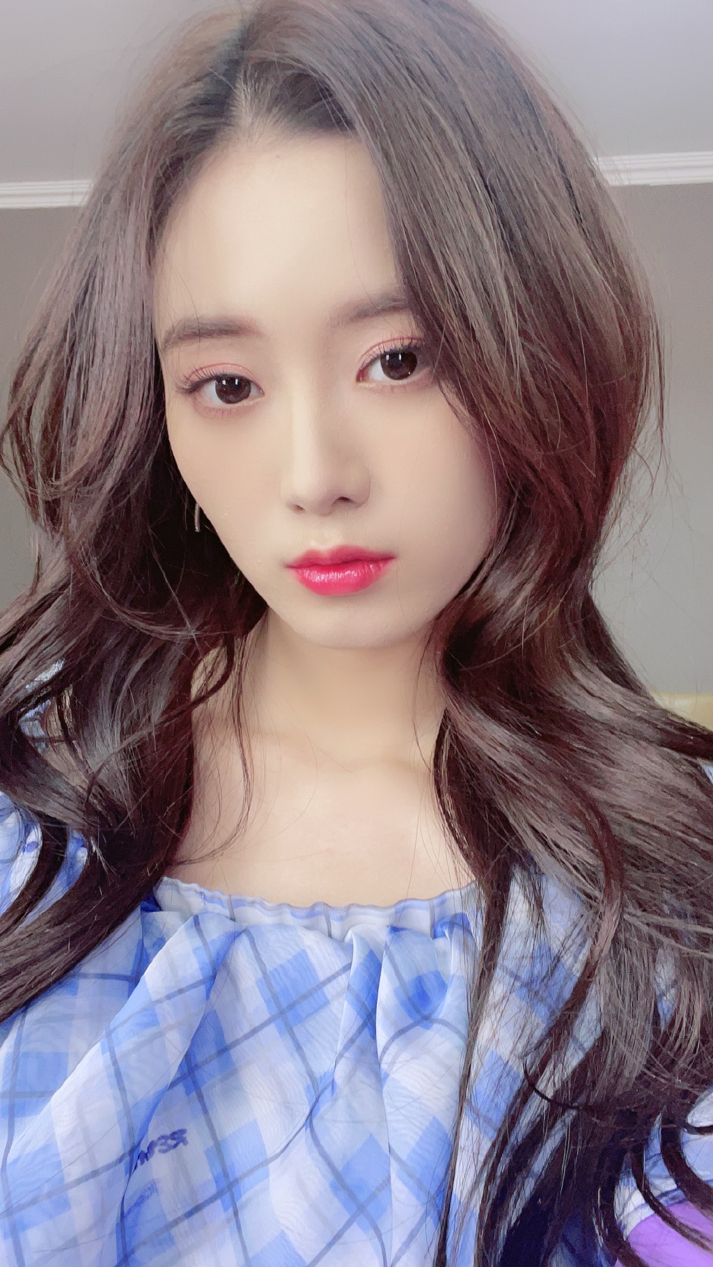 美女艺人徐艺洋迷人写真美照好看啊