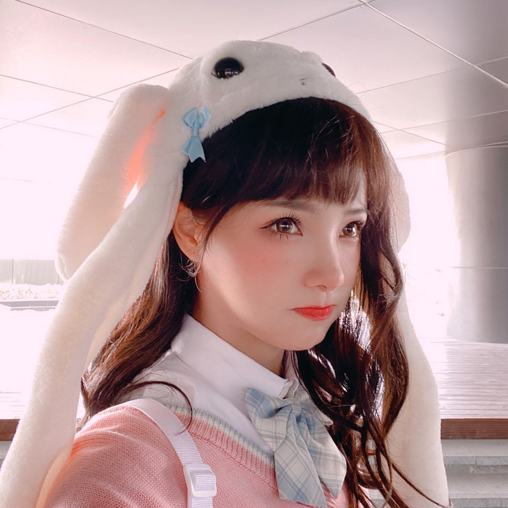 美女艺人谢安然迷人可爱美照好看啊_高清图集_新浪网