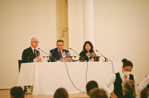 有了中国声音：酒评人、葡萄酒大师刘琳MW跻身国际重要平台休闲区蓝鸢梦想 - Www.slyday.coM