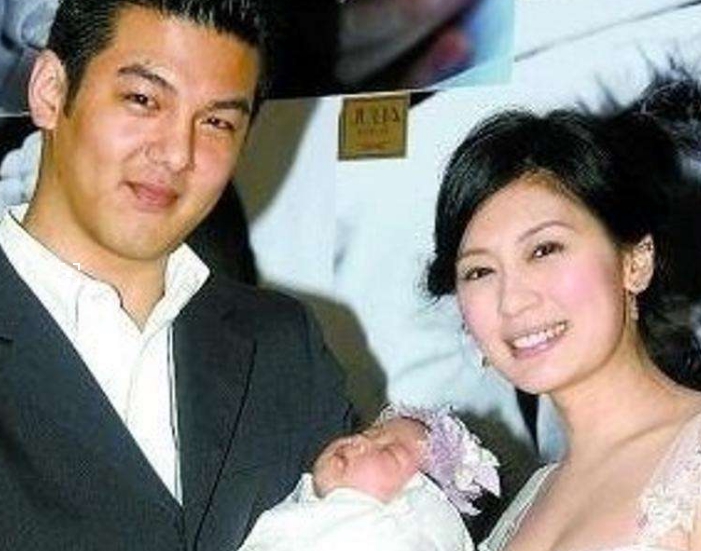 44岁孙志浩看到前妻贾静雯近况