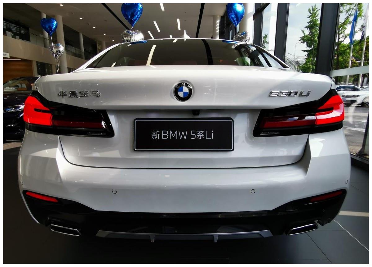 外观成熟低调的气质动力也很充盈宝马5系li实拍简评