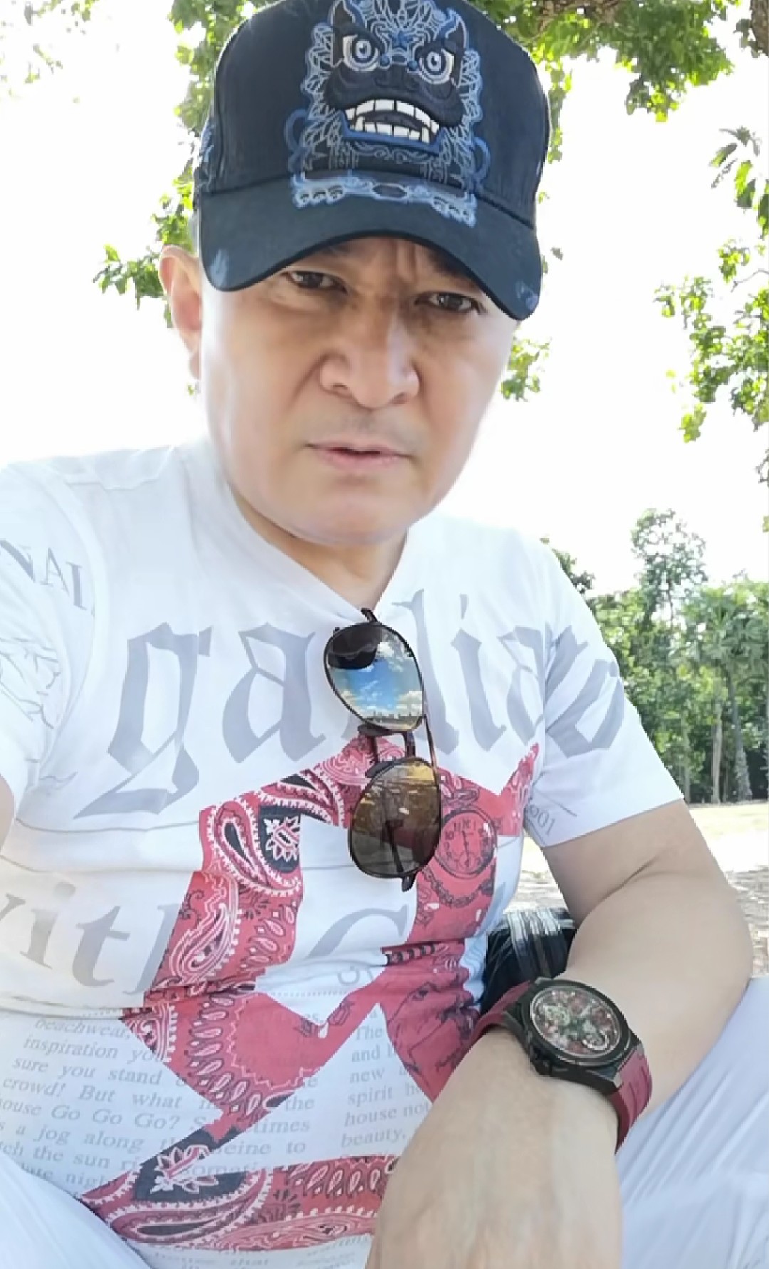 平时闲暇时,赵钢也会刷微博和短视频,他本人还在短视频平台注册了个人