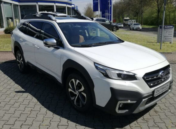 斯巴鲁傲虎实拍图曝光外观设计更时尚