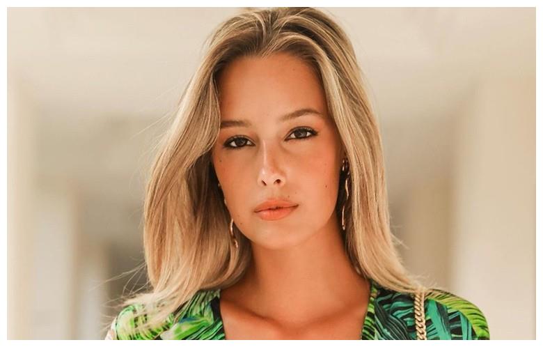 环球美女匈牙利高挑美女时尚的模特维多利亚瓦尔加