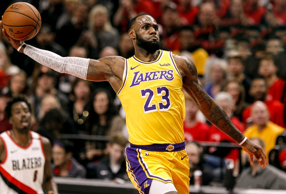 伟大的詹姆斯！若现在退役，这五项纪录后辈只能仰望，无法超越休闲区蓝鸢梦想 - Www.slyday.coM