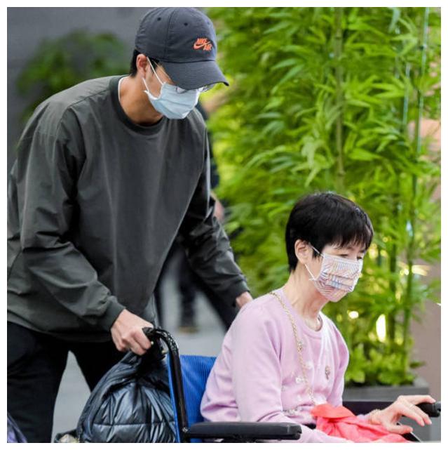 日媒再曝猛料：福原爱的母亲感到不安，为福原爱感到丢脸休闲区蓝鸢梦想 - Www.slyday.coM