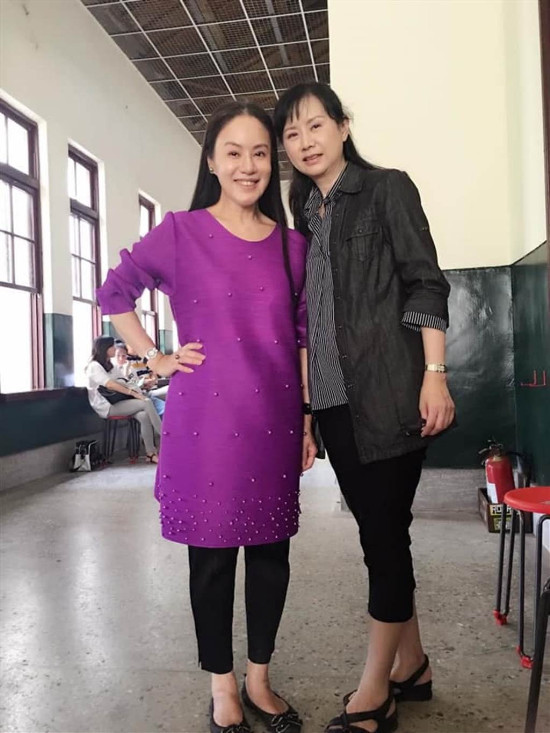 她曾是红极一时的玉女歌手,封麦27年不复出,近照曝光容颜未改|李碧华
