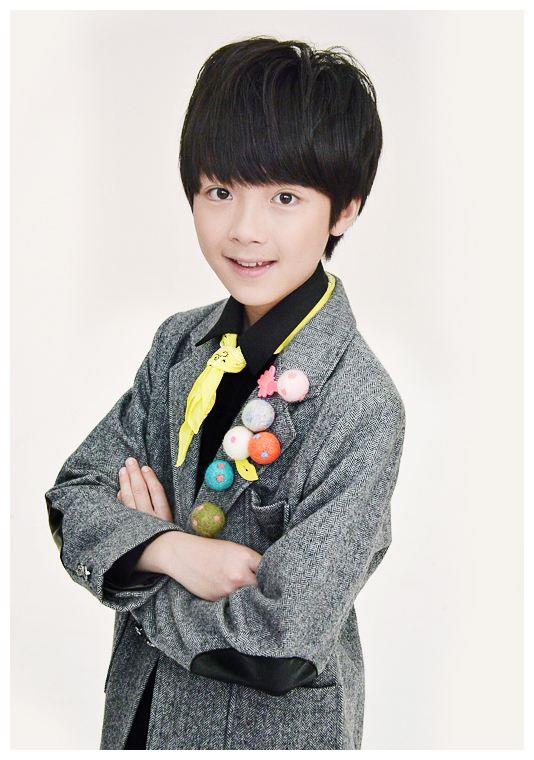 中国十大00后美男(小鲜肉)明星盘点:       罗庭信         刘志  