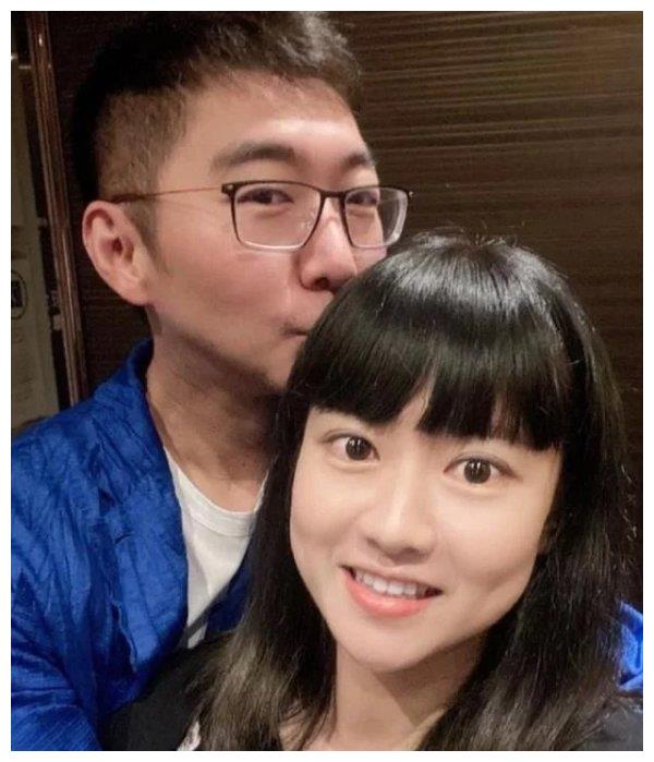 陈数老公"亲表妹"上热搜!满清皇室后代,钢琴家赵胤胤人品如何