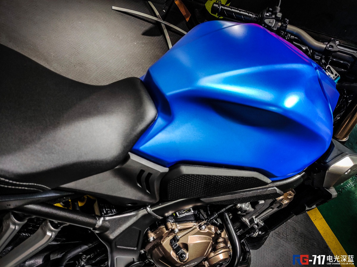 本田cb650车身改色电光深蓝 rg瑞集改色膜陕西西安
