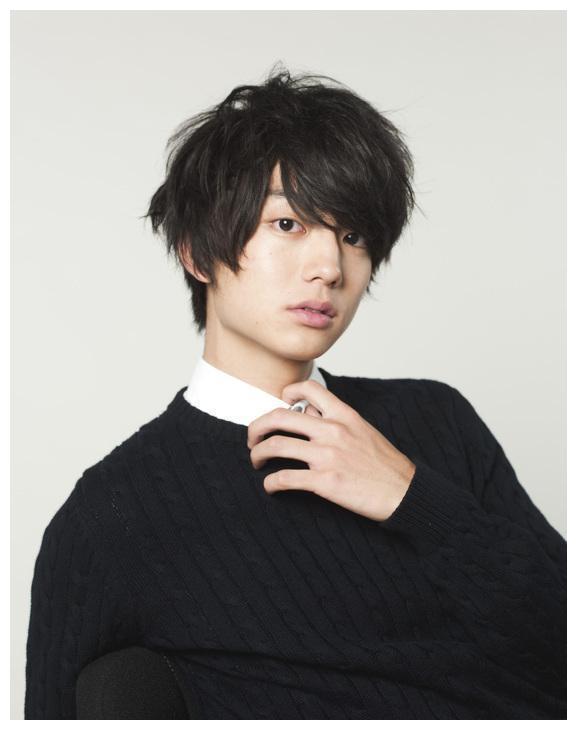 伊藤健太郎逃逸被捕男女受伤情况不明被目击人劝才返回现场