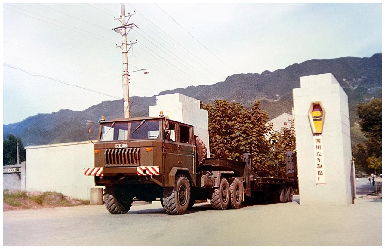 护国神车:新中国第一台重型军卡,红岩cq260的战斗故事__财经头条