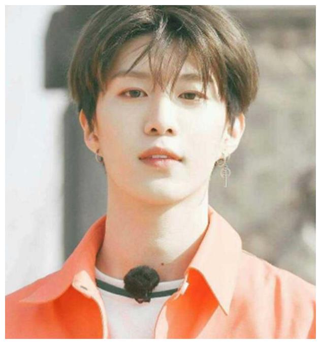 范丞丞"被刁难",被问杨幂和杨颖谁好看?直言杨颖好看!