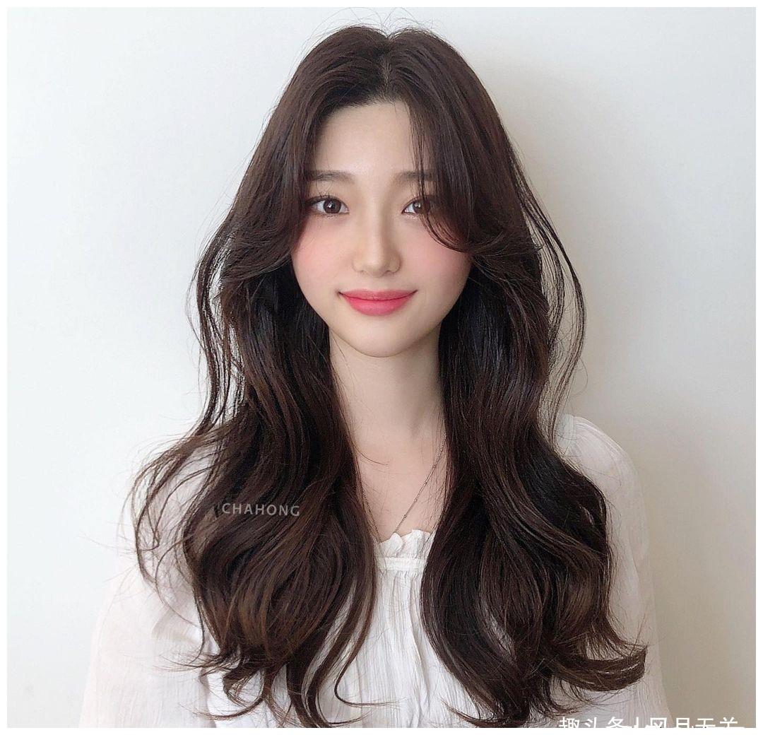 2020女发别乱剪,新时尚发型22款送给大家,无论长短都很美__财经头条