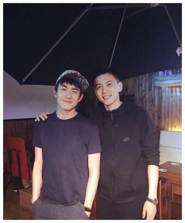 神似吴亦凡,帅过彭于晏,宁泽涛"泳坛第一帅"的宝座怕是不保了__财经