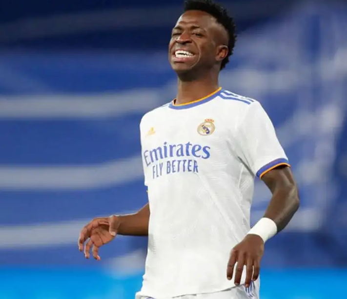 感谢姆巴佩不来之恩!皇马太子年薪翻倍+扶持冲金球,名利双收休闲区蓝鸢梦想 - Www.slyday.coM 感谢姆巴佩不来之恩!皇马太子年薪翻倍+扶持冲金球,名利双收休闲区蓝鸢梦想 - Www.slyday.coM