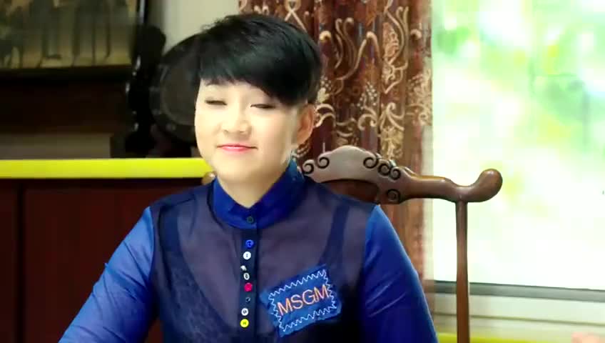 乡村爱情:杜悦说让保镖坐下吃饭,保安说那先来个肘子吧真滑稽